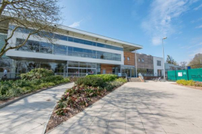 Гостиница Bisham Abbey National Sports Centre  Марлоу